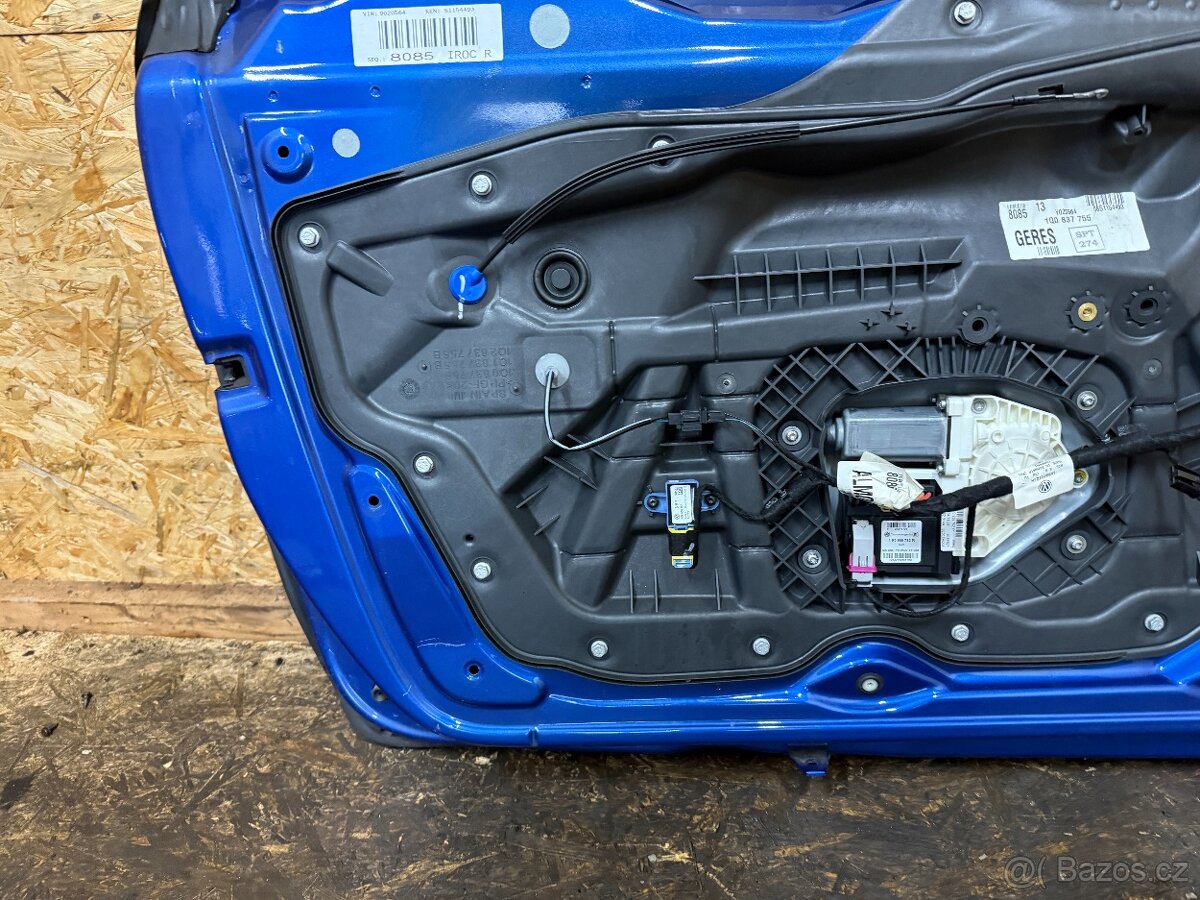 LEVÉ DVEŘE VW SCIROCCO 3 1K8 LR5Z - 9