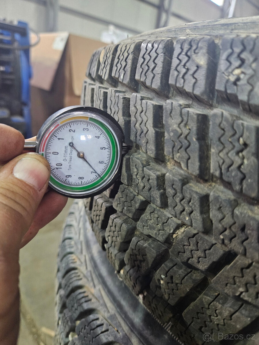 Sada disků 5x139,7mm s pneu 205/70/15 - Jimny - 9