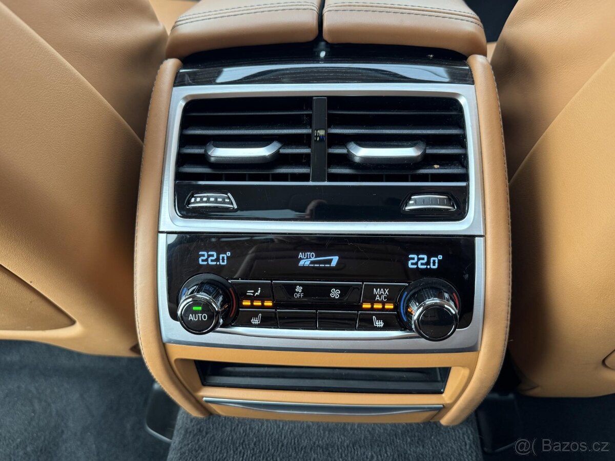 BMW Řada 7, 750d 4x4 CZ HUD Laser DPH - 9