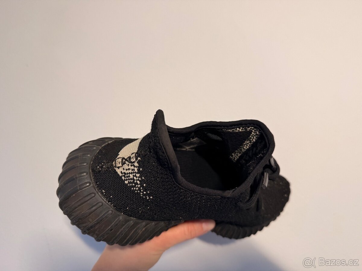 YEEZY Oreo 350 - 9