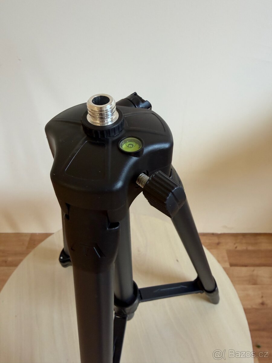 Křížový laser (1104) - 9