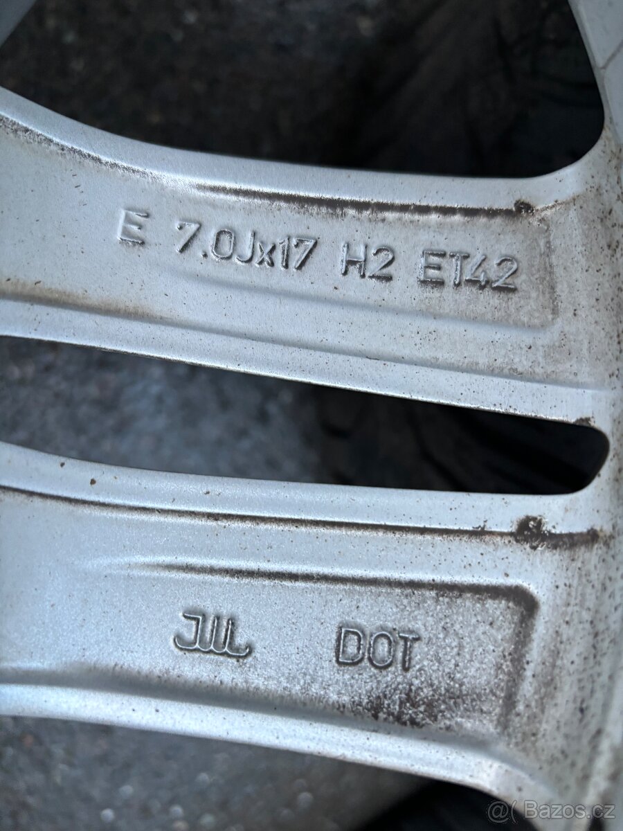 ORIGINÁL Alu Audi A4 B9 R17 5x112 Zimni Nexen 6mm - 9