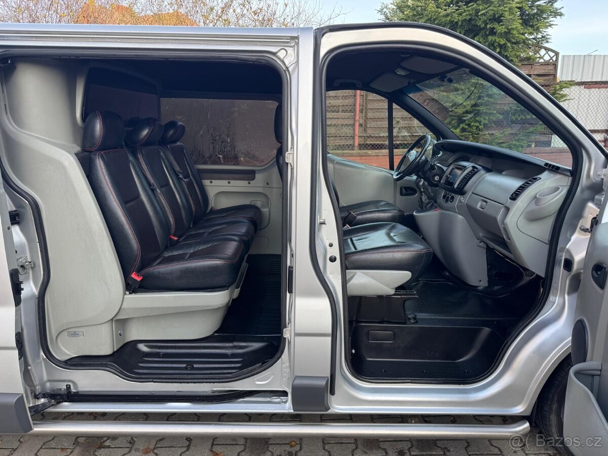 RENAULT TRAFIC 2.5DCI 107KW LONG 5 MÍST R.V.2010 - 9