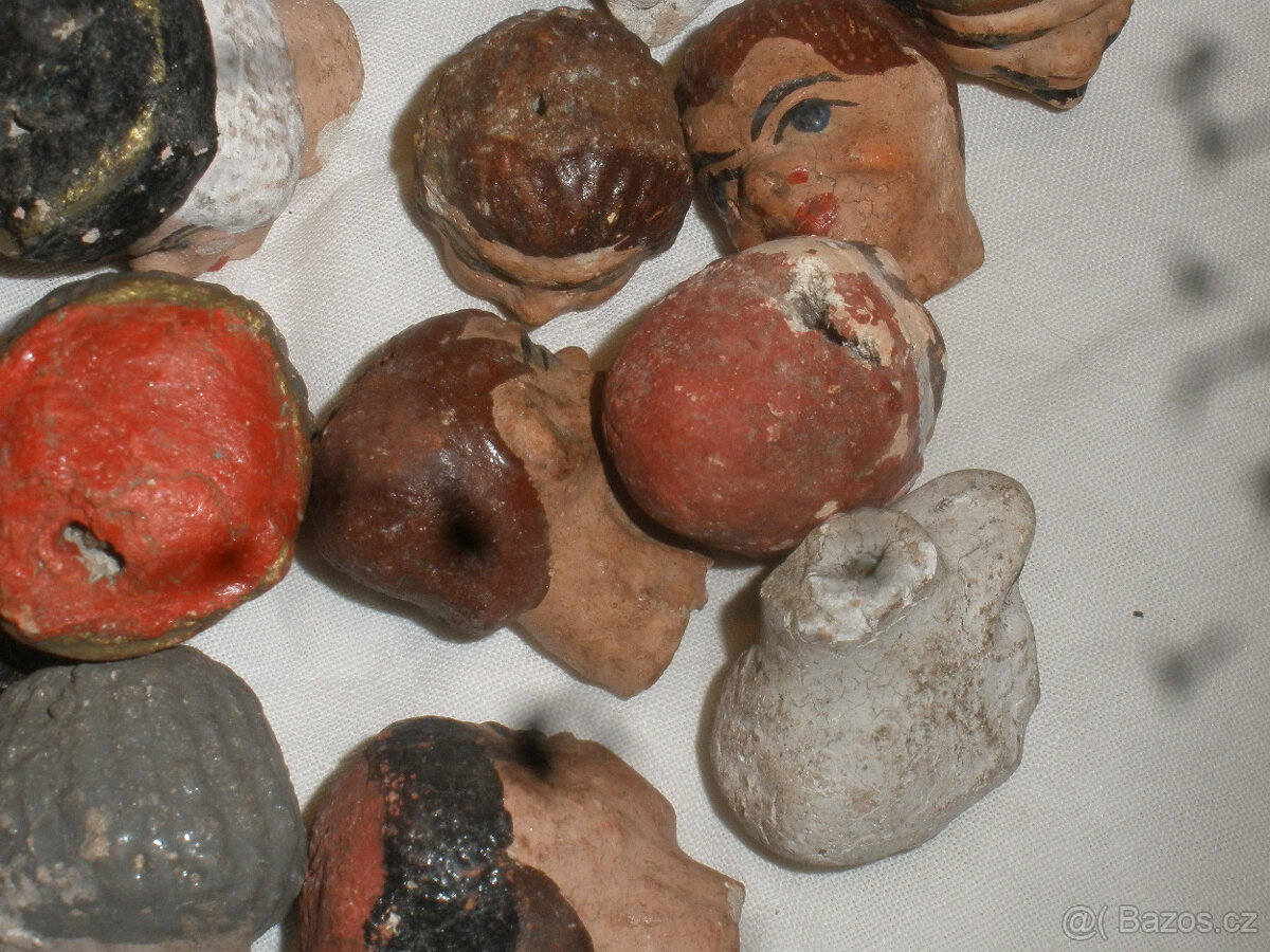 Staré loutky -hlavičky - 9