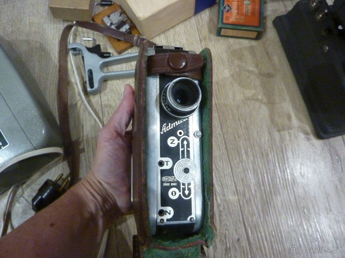 Staré plátno, projektory Meopta, kamera-vše 4.900 - 9