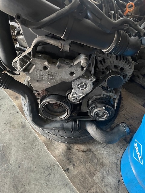 Škoda octávia II 1,9 ,77kwBXE - 9