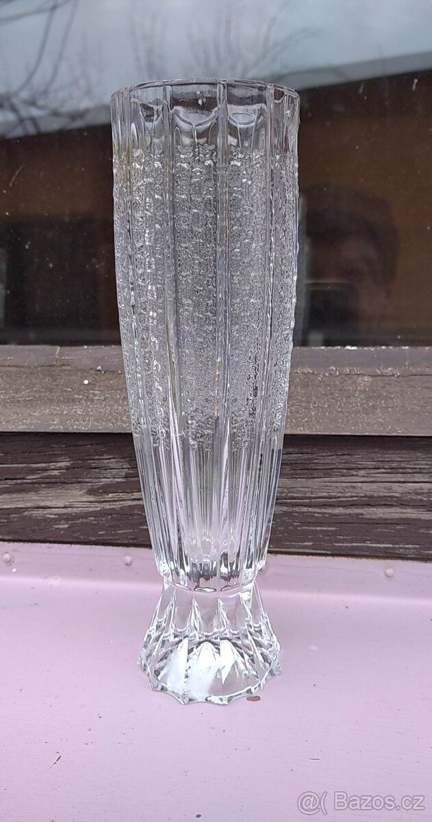 Vázy z liatinového skla a krištálové 2. - 9