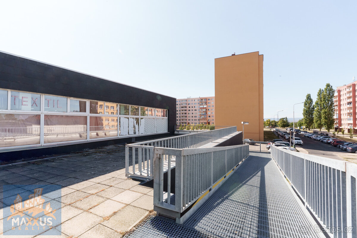 Prodej obchodního centra, Žatec - 9