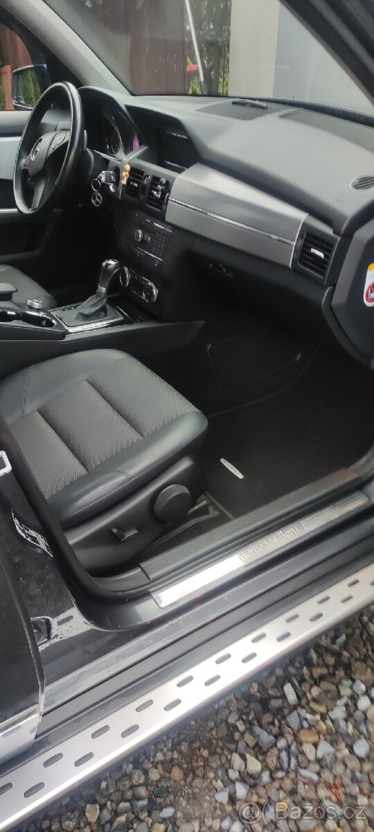 Mercedes-Benz GLK 220 Cdi, 125kw rok: 2009 - 9