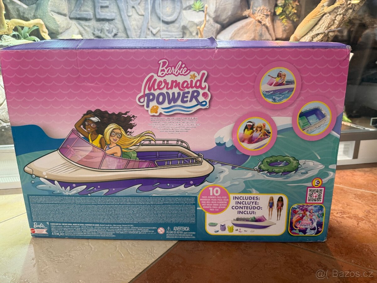 Dvě panenky Barbie s motorovým člunem - 9