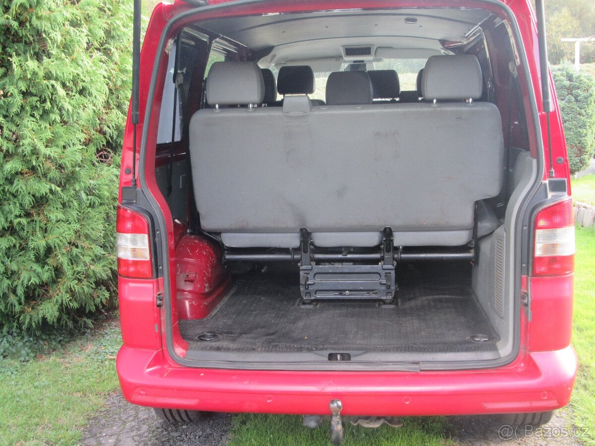 VW TRANSPORTÉR 2.0 TDi 132kw r.v.2010 9míst - 9