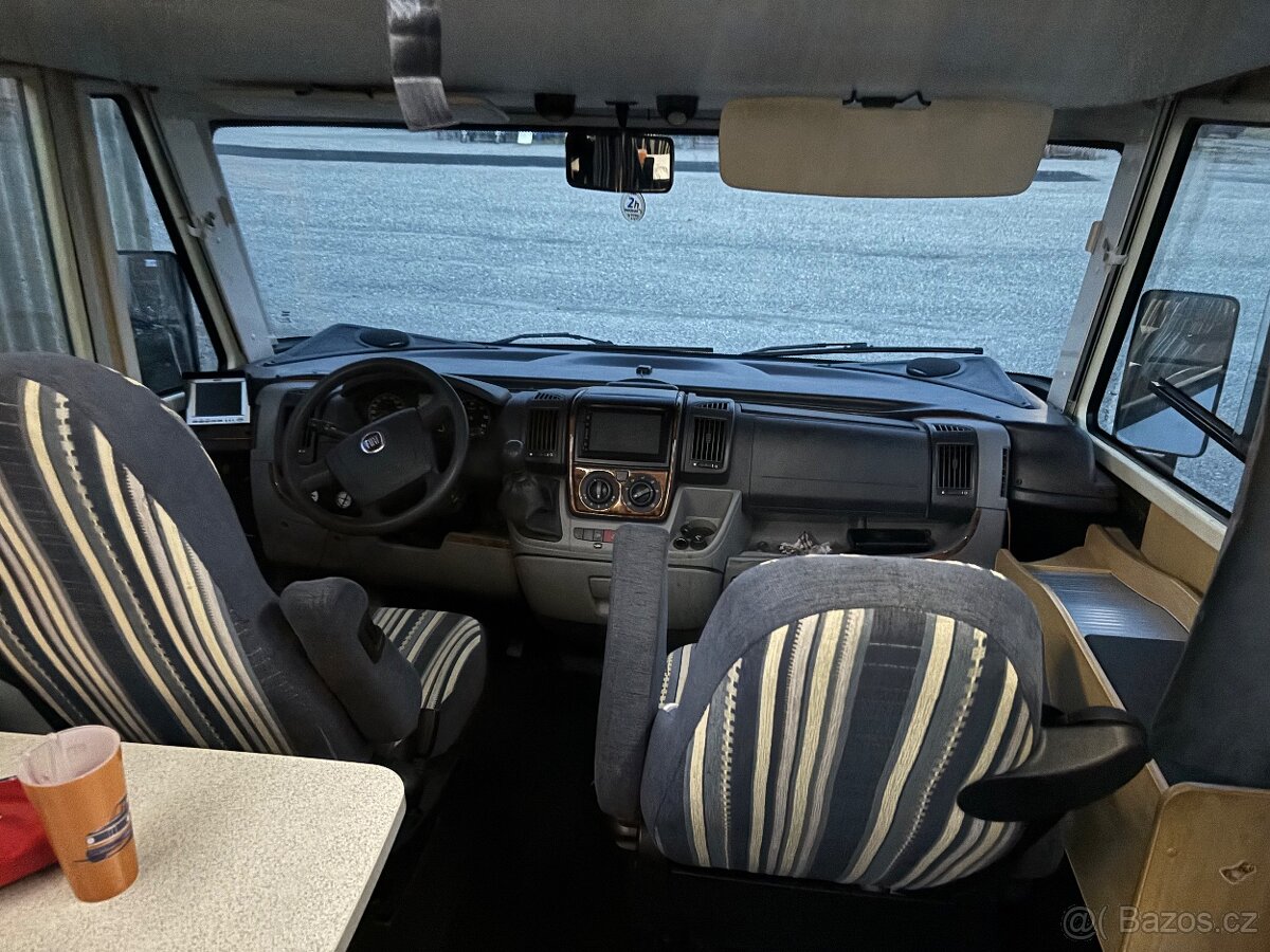 Obytný vůz možná vymena - 9