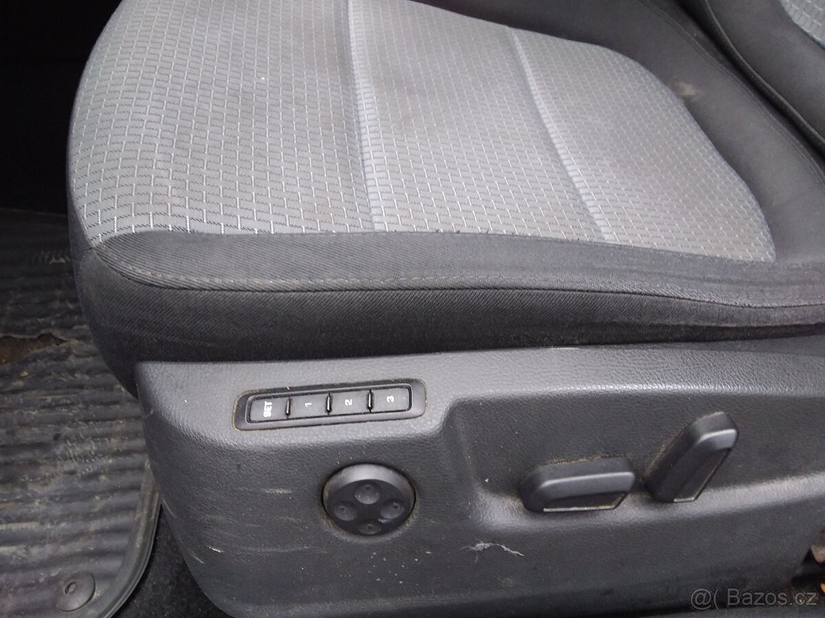 SUPERB II COMBI 2.0TDI 125KW,XENON,KLIMA,CHROM-PAKET,POJÍZDN - 9