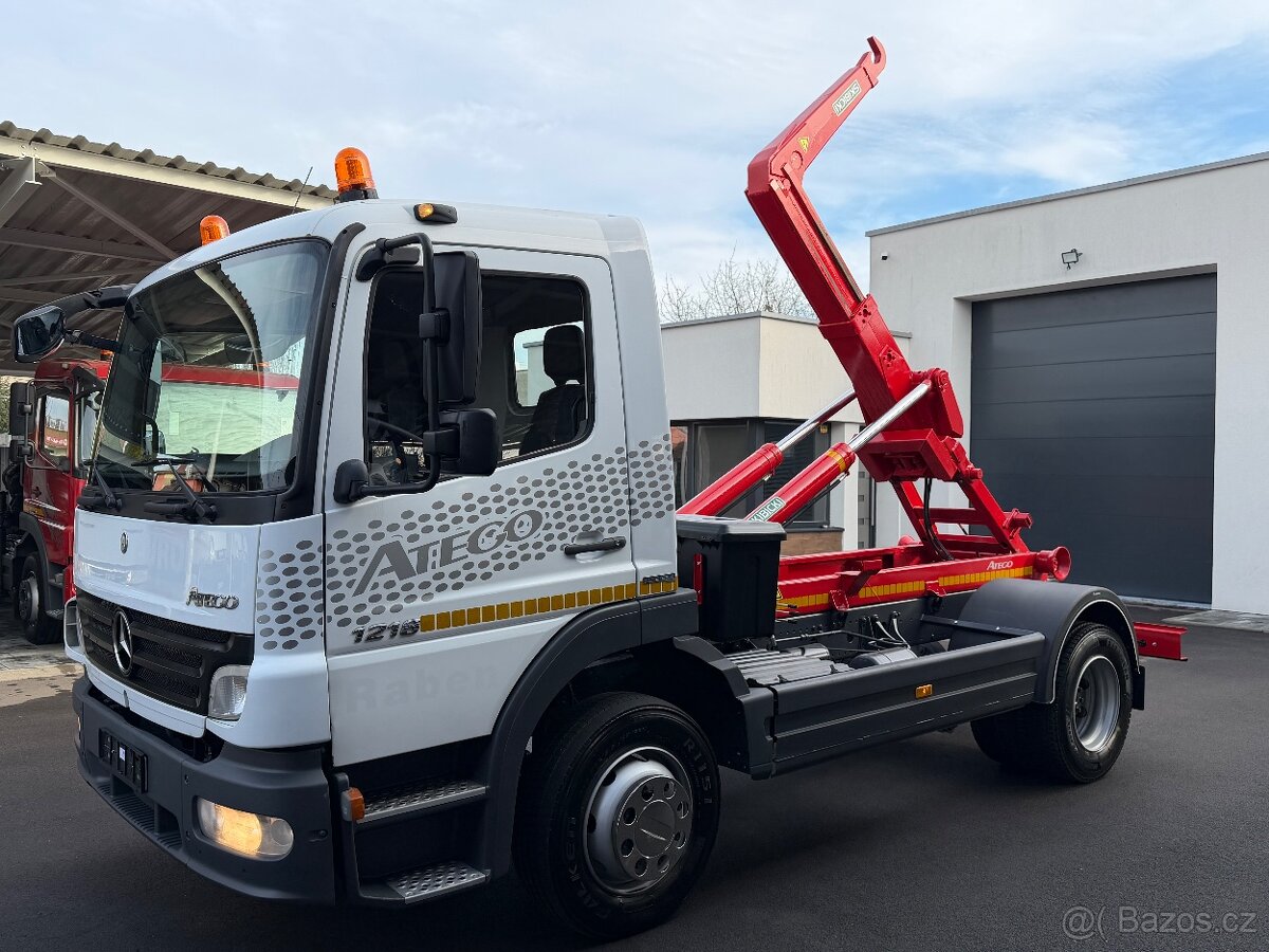 Mercedes Benz Atego 1218 hákový nosič kontejnerů - 9
