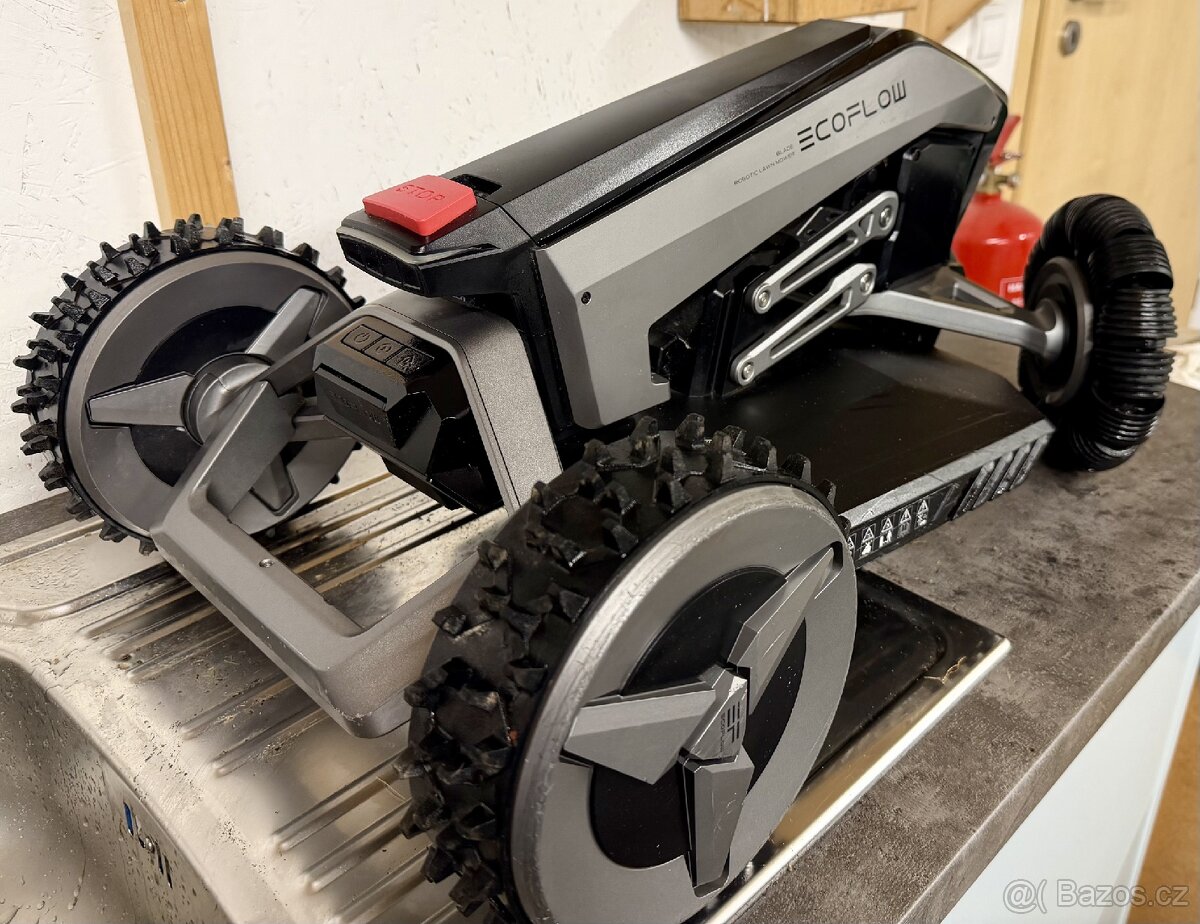 Robotická sekačka Ecoflow Blade - 9