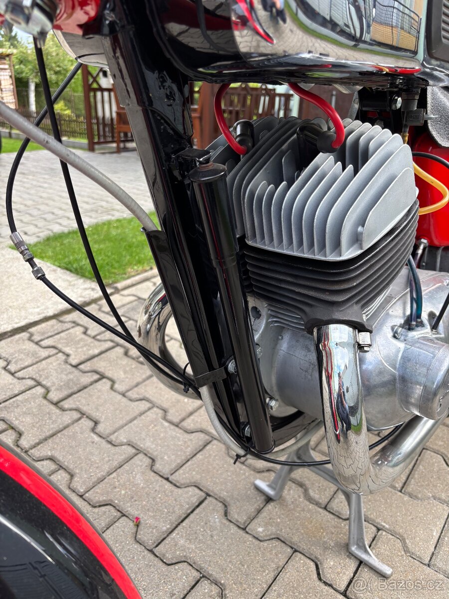 Jawa 350/362 californian - 9