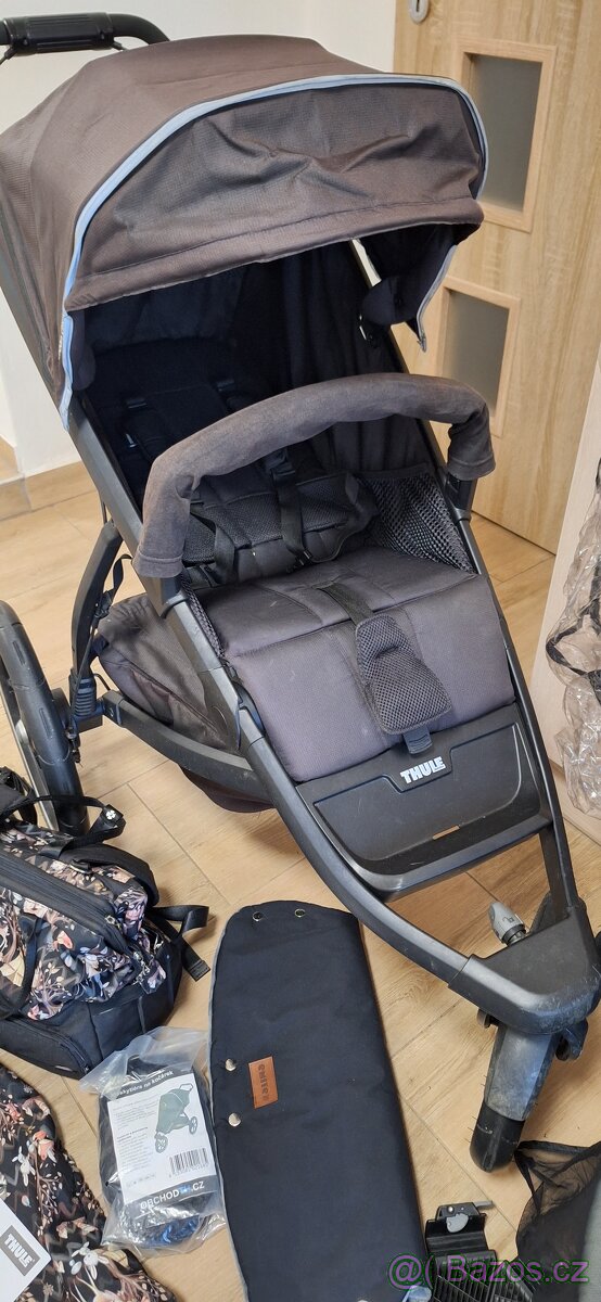 Tuhle Urban Glide 2 black s korbou a příslušenstvím - 9