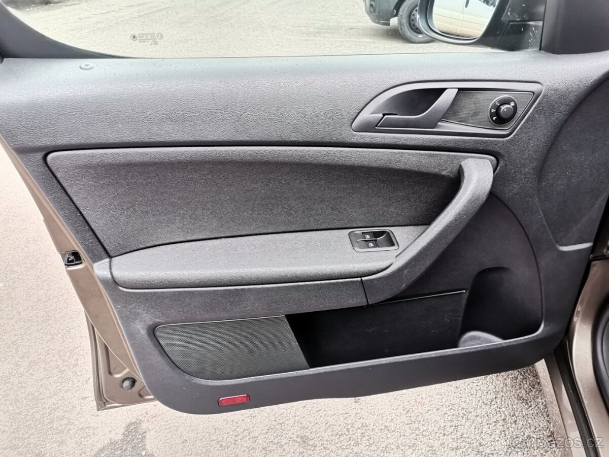 Škoda Yeti 1.2TSi 81kw Active AC PDC - 9