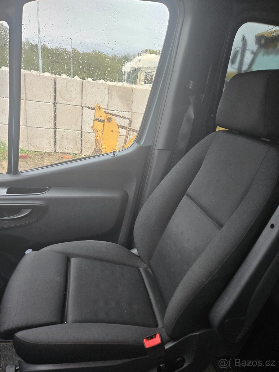Mercedes Benz Sprinter - 9