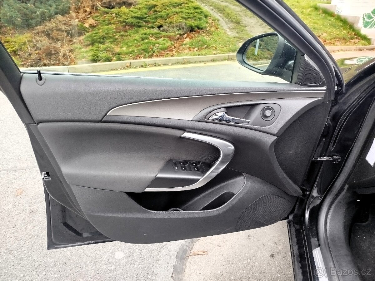 Opel Insignia 1.4Turbo-LPG- AKCE Nový rok - 9