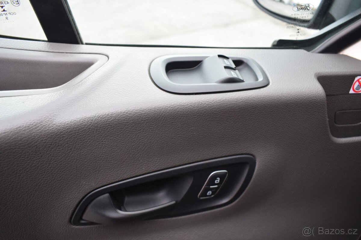 Ford Transit 2.0TDCi ČR/1-MAJ/L2H2/2019/AC/ - 9