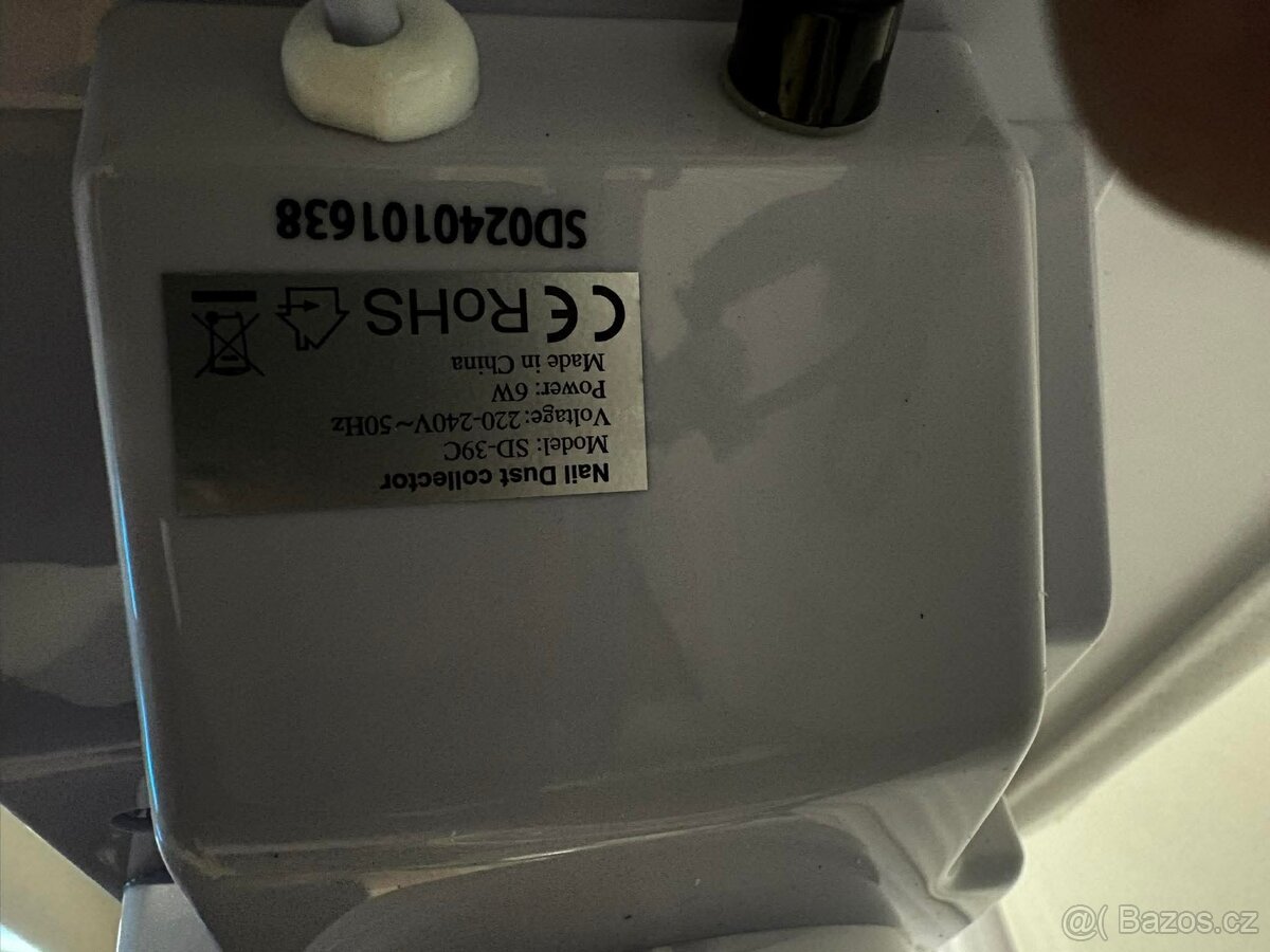 skládací manikersky stul (1036) - 9