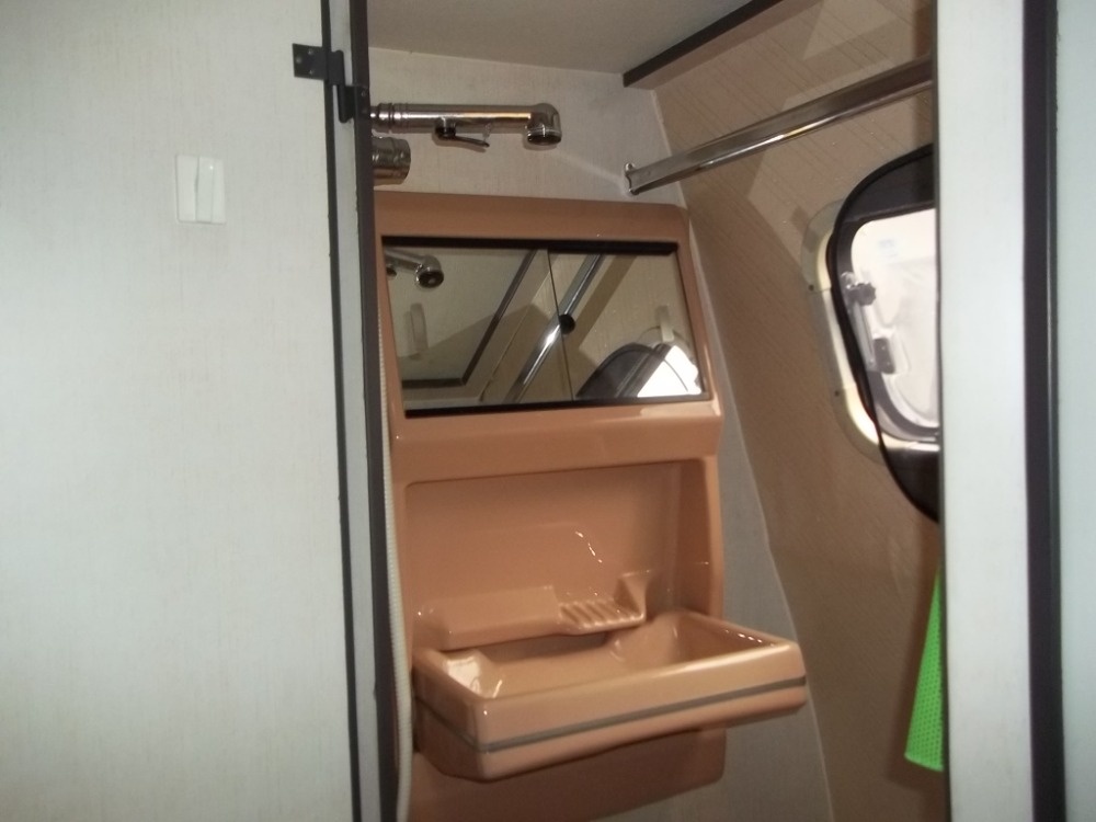 Ford Transit obytné autom - 9