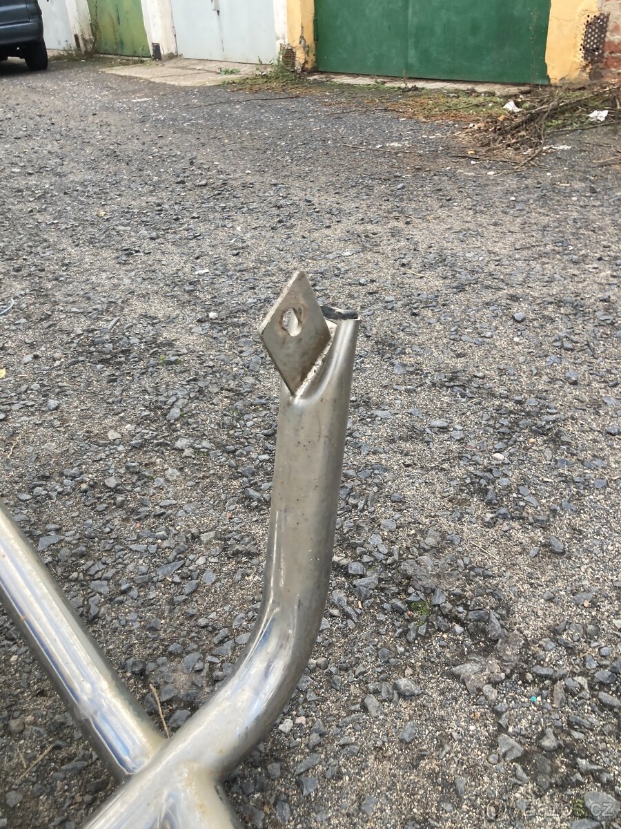 Přední ochranný rám na auto - 9