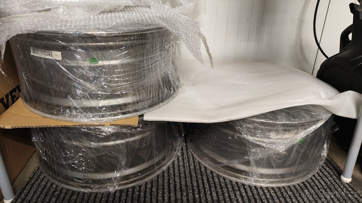 Sparco Mitsubishi Subaru alu kola 8x18 5x114,3 - 9