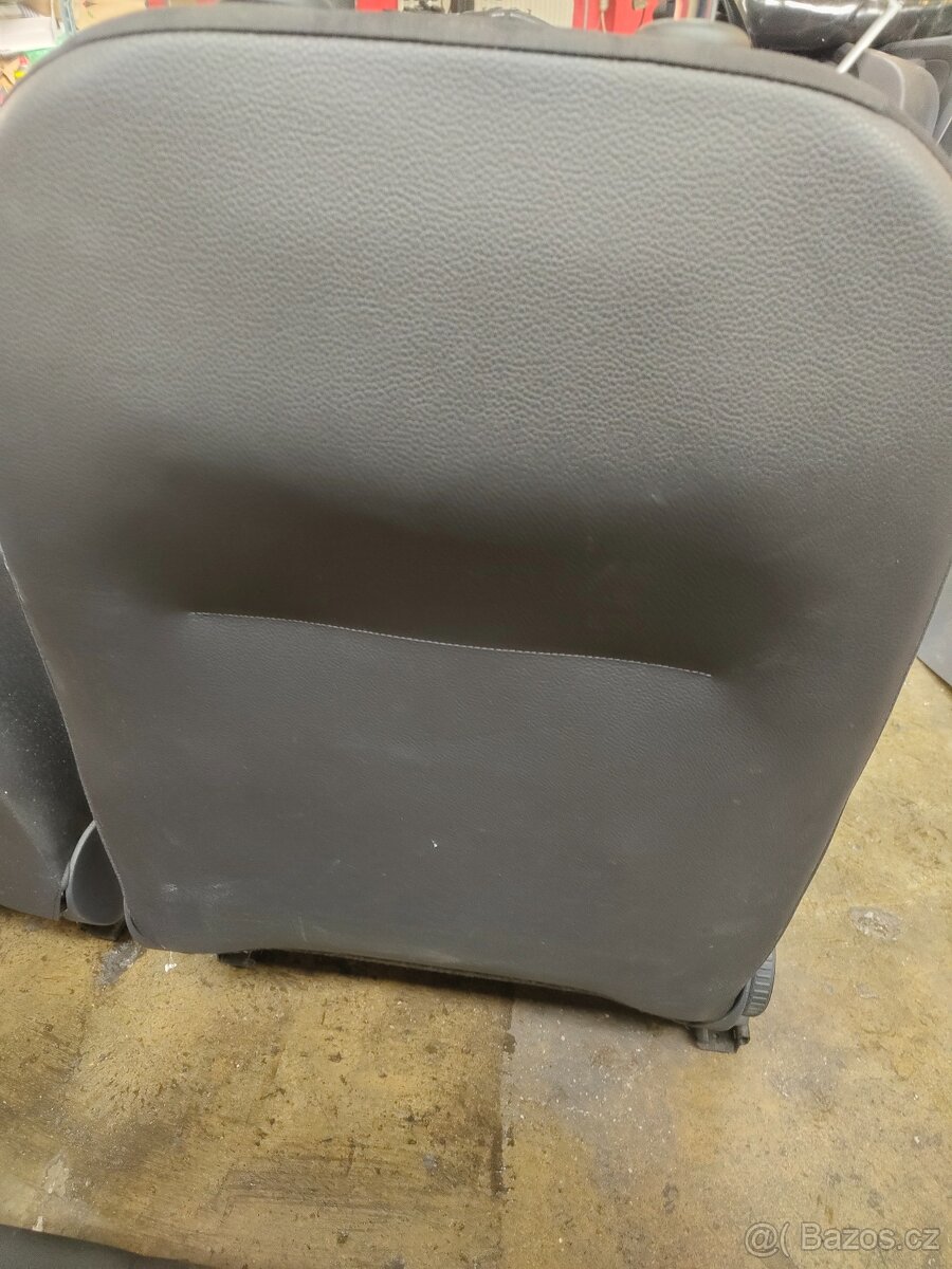 Sedačky Golf VI - HB - 9