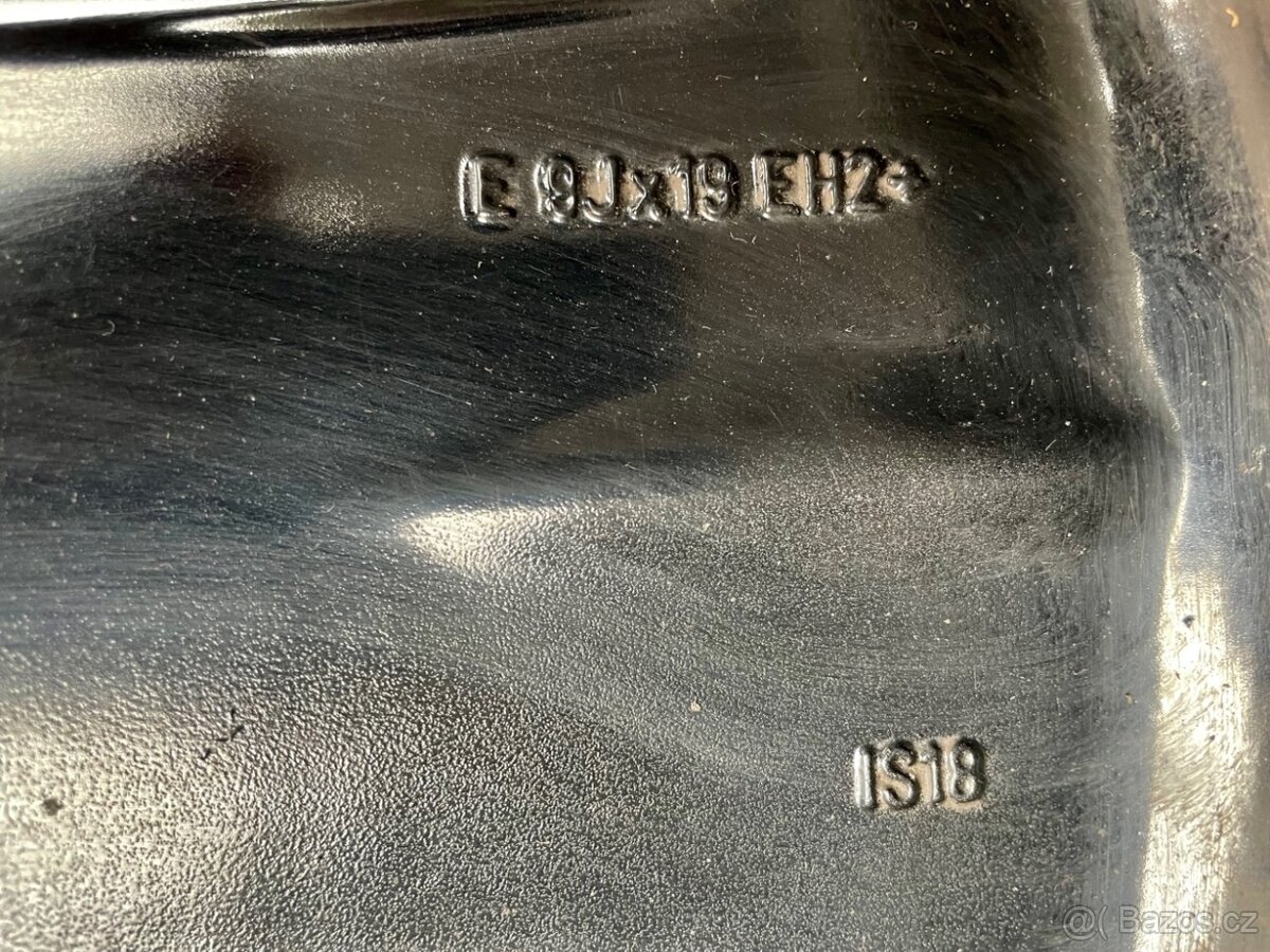 ALU kola BMW X5 255/40 R19 - 9