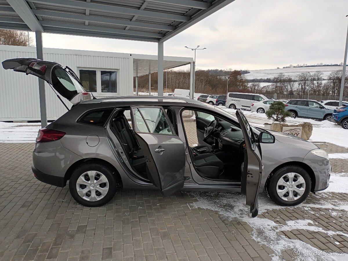 Renault Mégane 1,6 16V,74KW,ČR,1MAJ, - 9