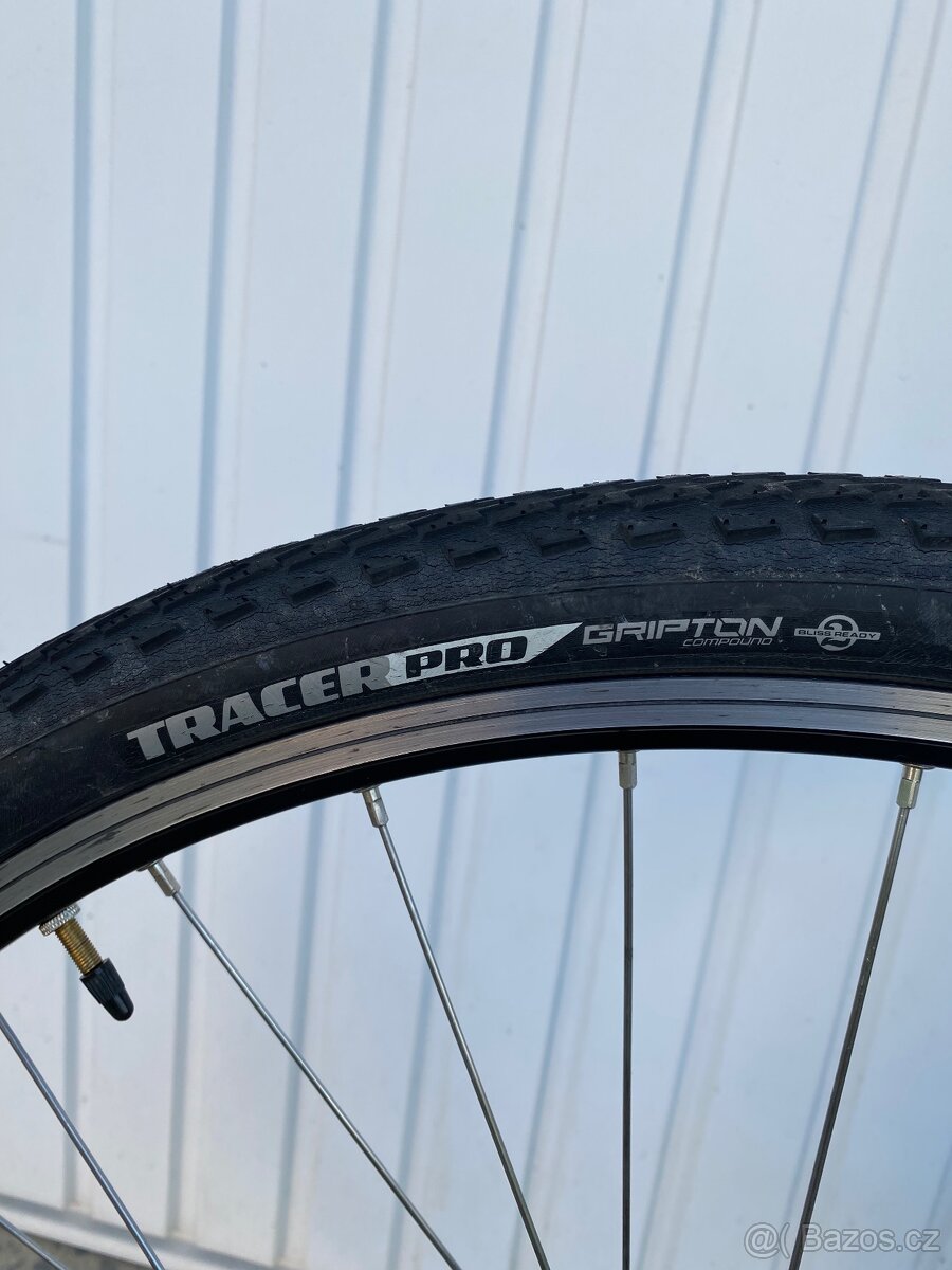 Trekové kolo APACHE WAKITA - 9