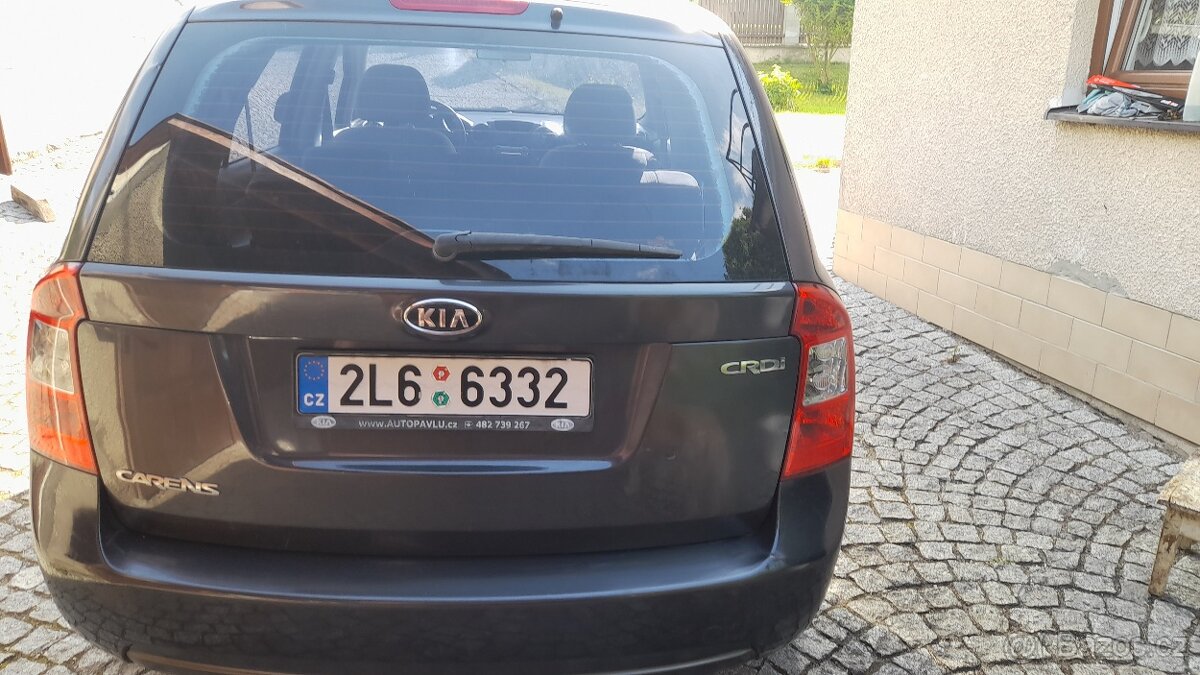Kia Carens 2.0diesel103kW VELKÉ auto SLEVA - 9