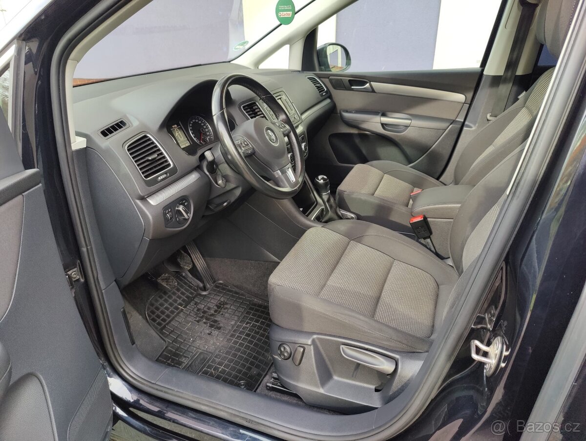 Volkswagen Sharan 2,0 TDI / servis / pneu / - 9