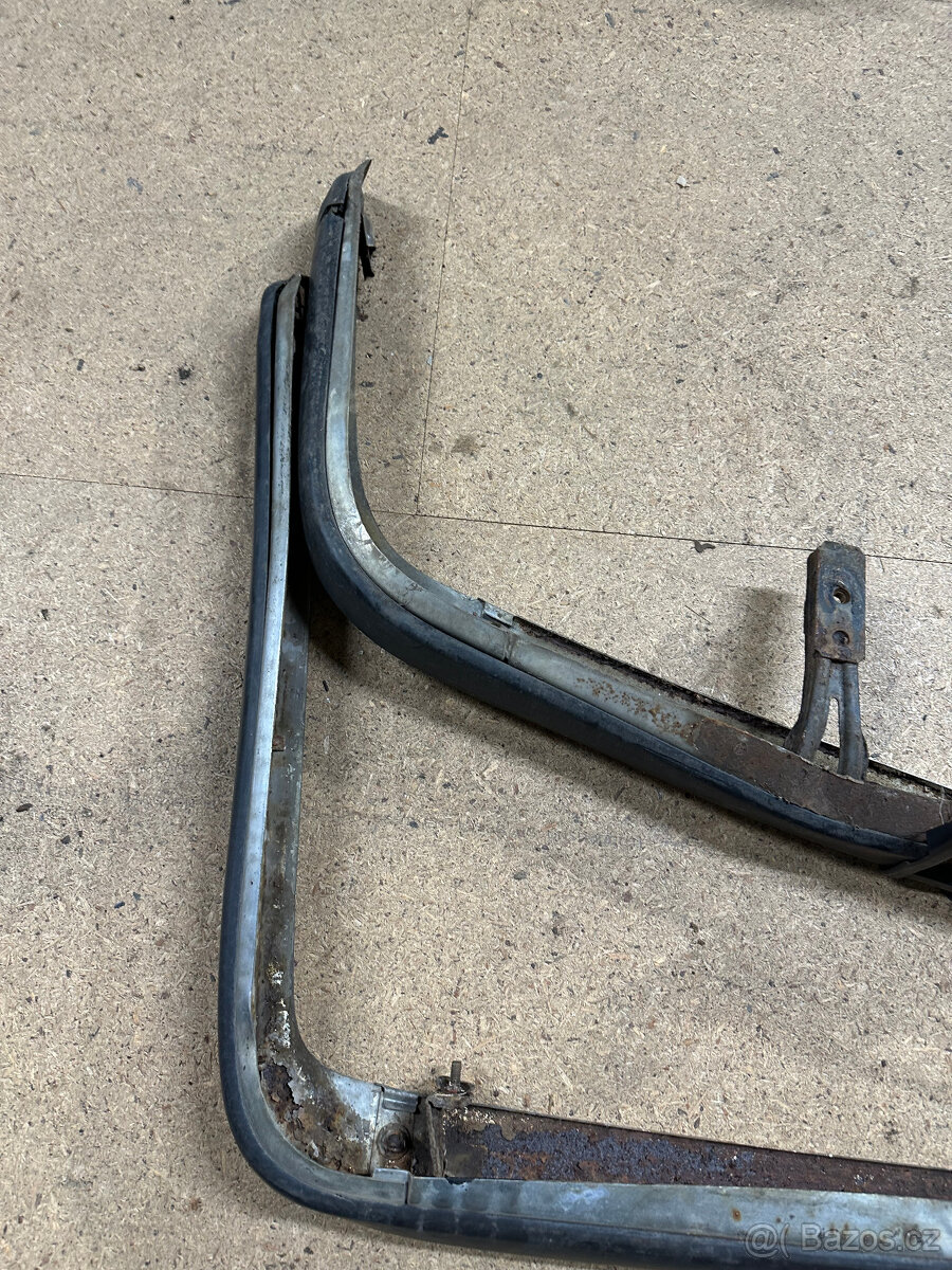 Narazniky sada BMW 5 E28 predek + zadek - 9