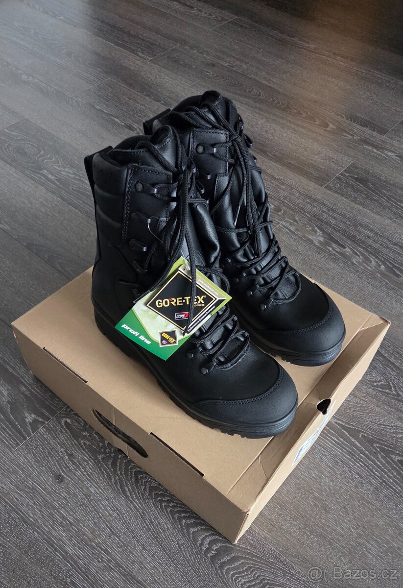 Vojenské oblečení - 9