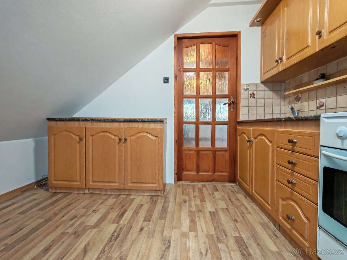 Pronájem bytu 1+1, zahrada, balkon, parkování, Václavovice - 9