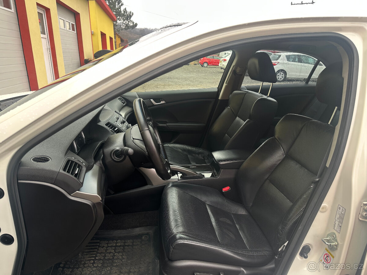 Honda Accord 2.4i-VTEC 148kW/8G/Executive - 9
