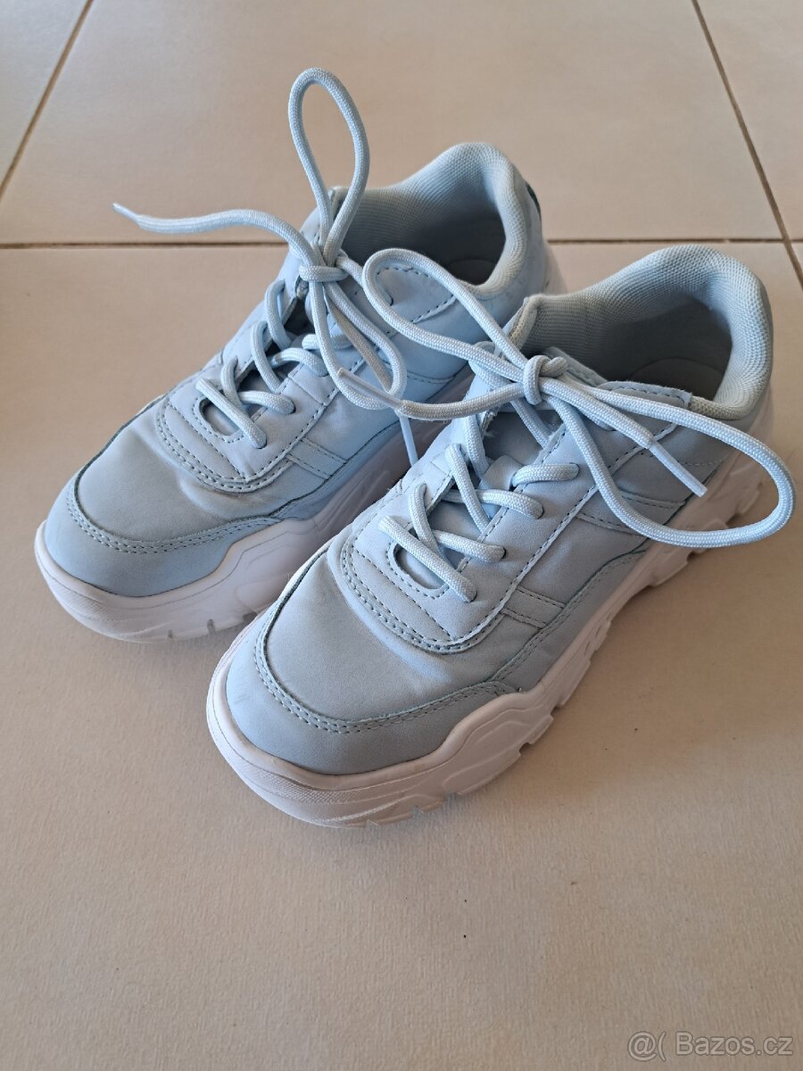 Obuv -různé velikosti - 9