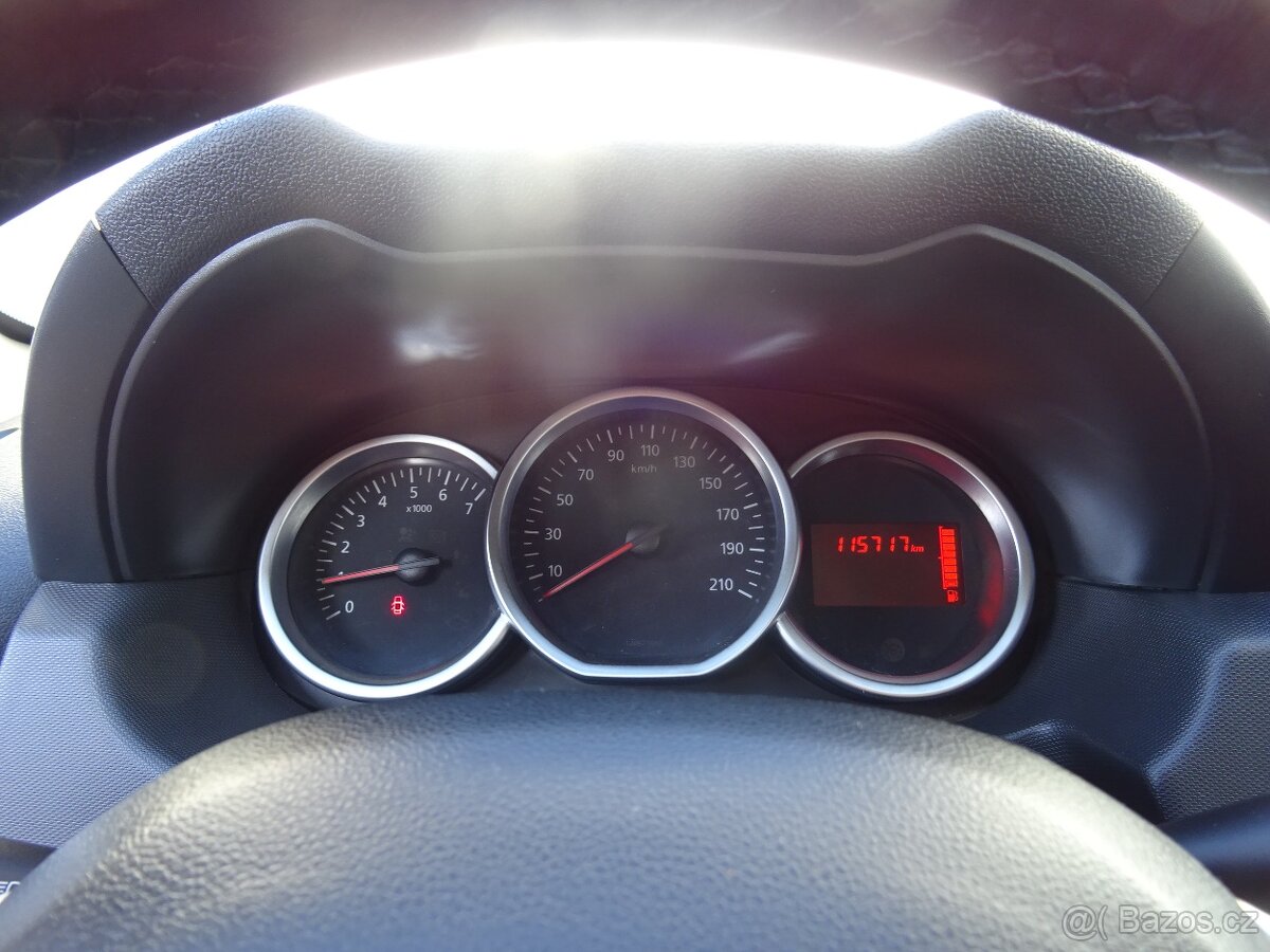 Dacia Duster 1.6i,84kW,1majČR,S.kni,klima - 9