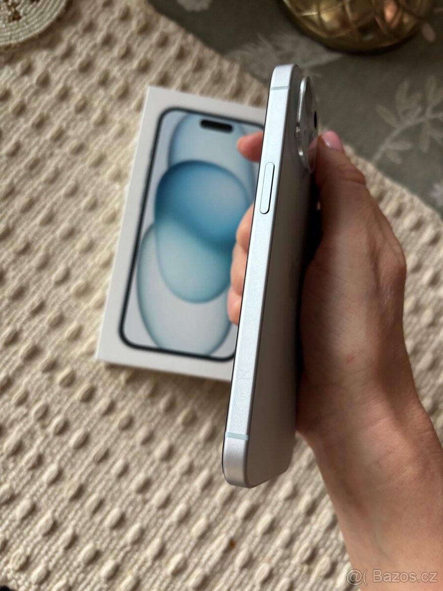 iPhone 15, 256GB, TOP stav - 9