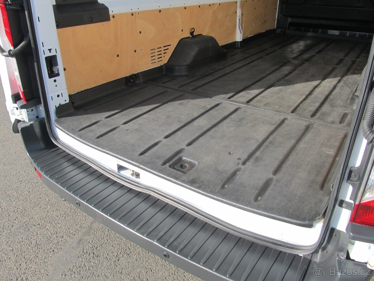 Ford Transit 2.0 TDCI L4H3 JUMBO ČR 1.maj - 9