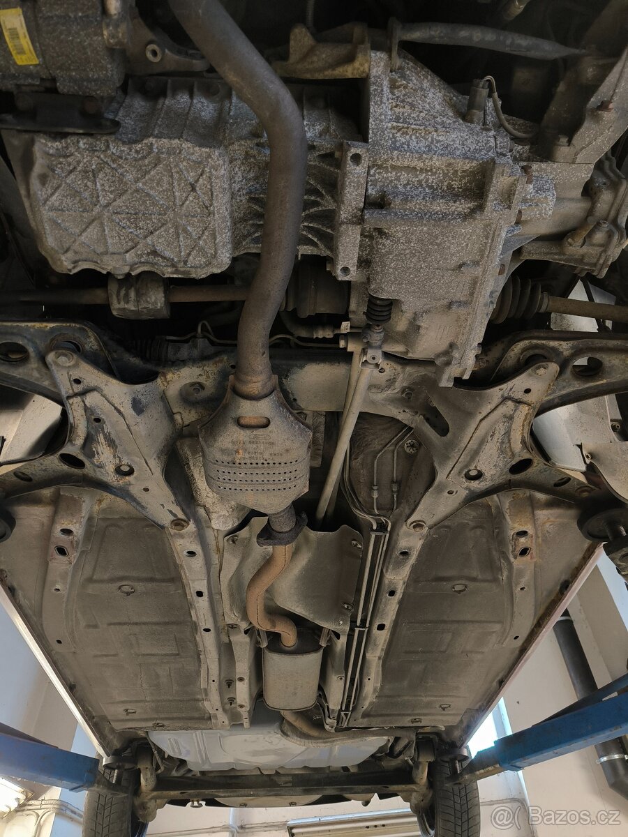 Escort HB 1.6 16V 1998 vínový - 9