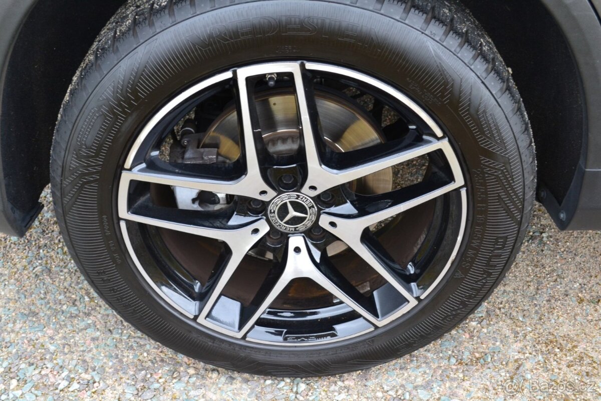 Mercedes-Benz GLC 350D 4Matic AMG paket LED - 9