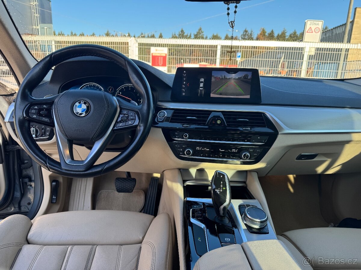BMW 540i xDrive G5L – 2017 – 3.0 Benzín – Sport Line – DPH - 9