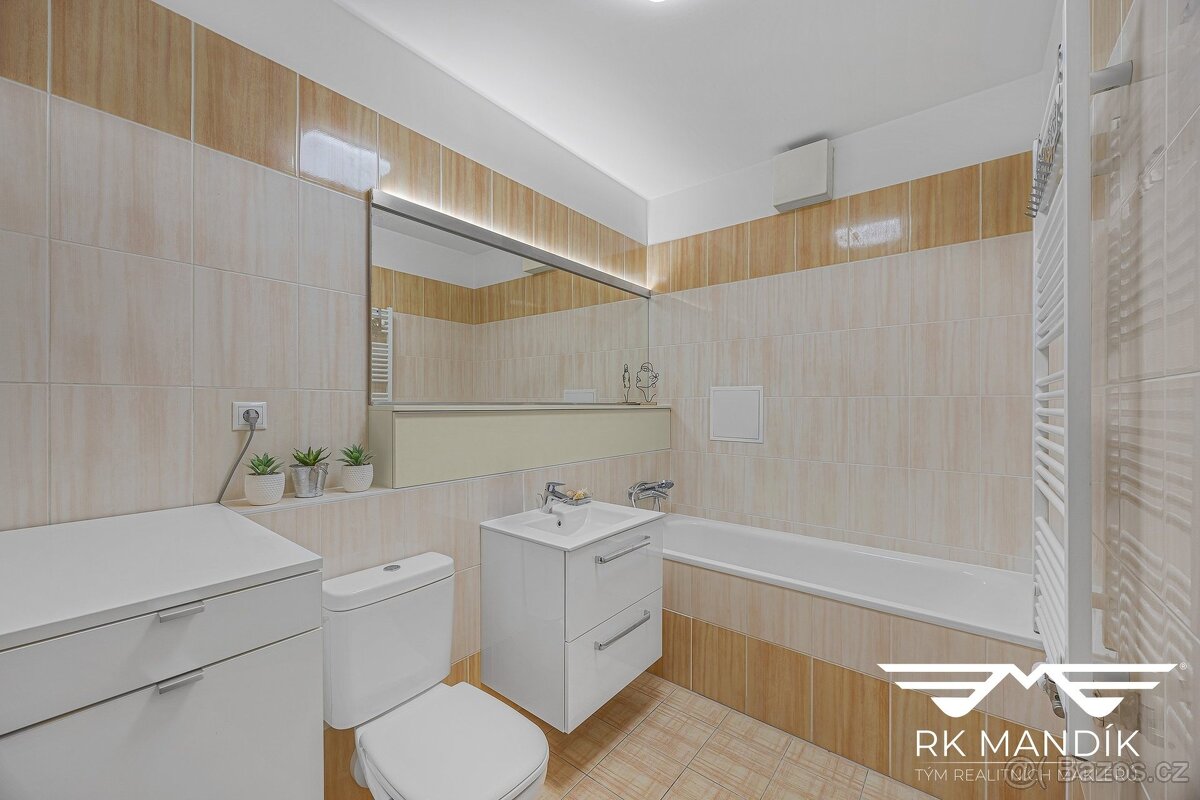 Pronájem bytu 2+kk 53 m², Praha - Prosek, ev.č. 711 - 9