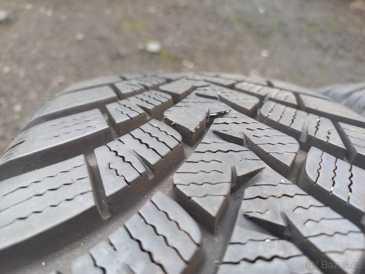 Sada ALU kol Alutec 215/70R16 zimní - 9