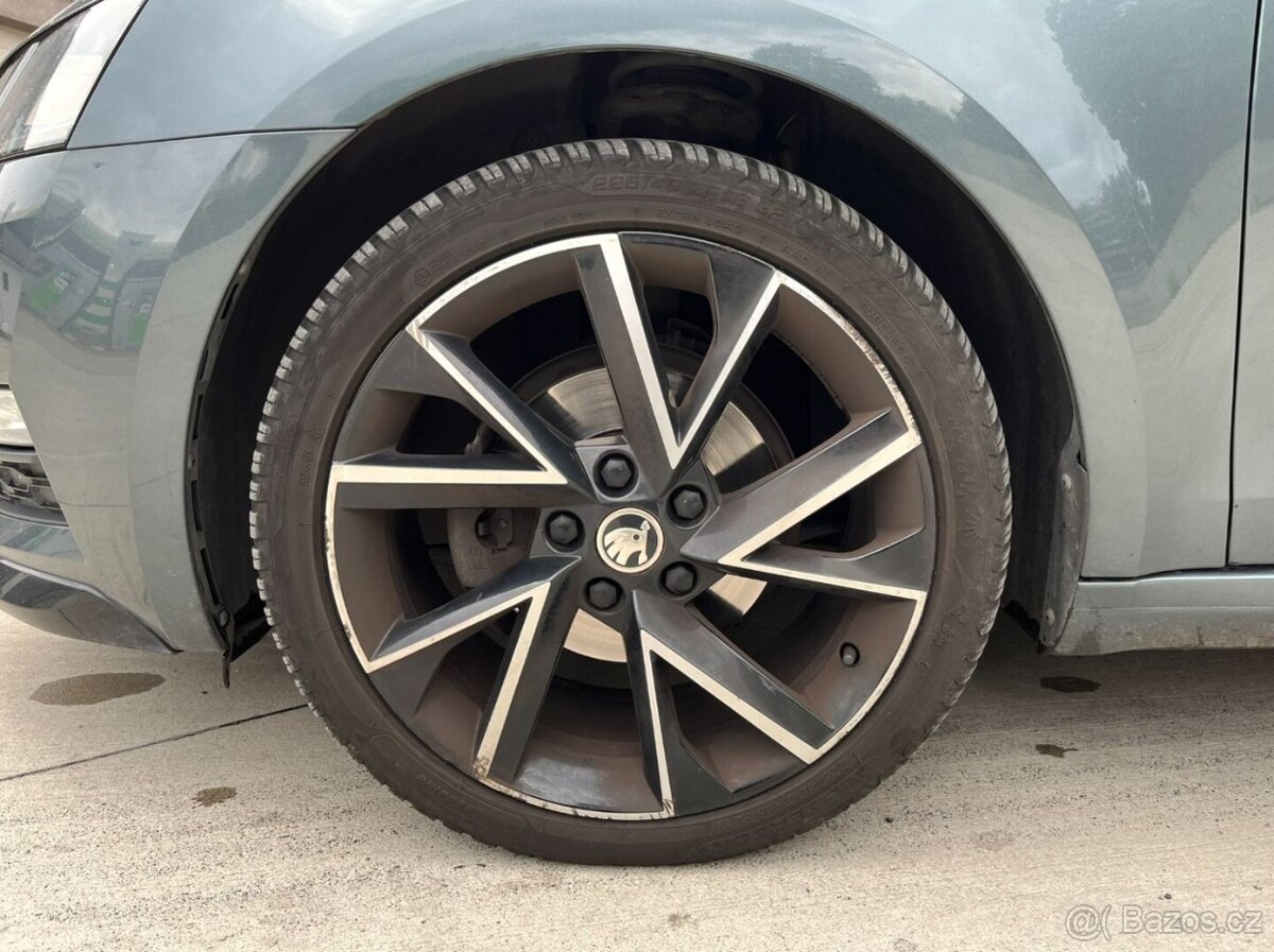 Škoda Octavia Combi 1.6 TDI DSG - 9