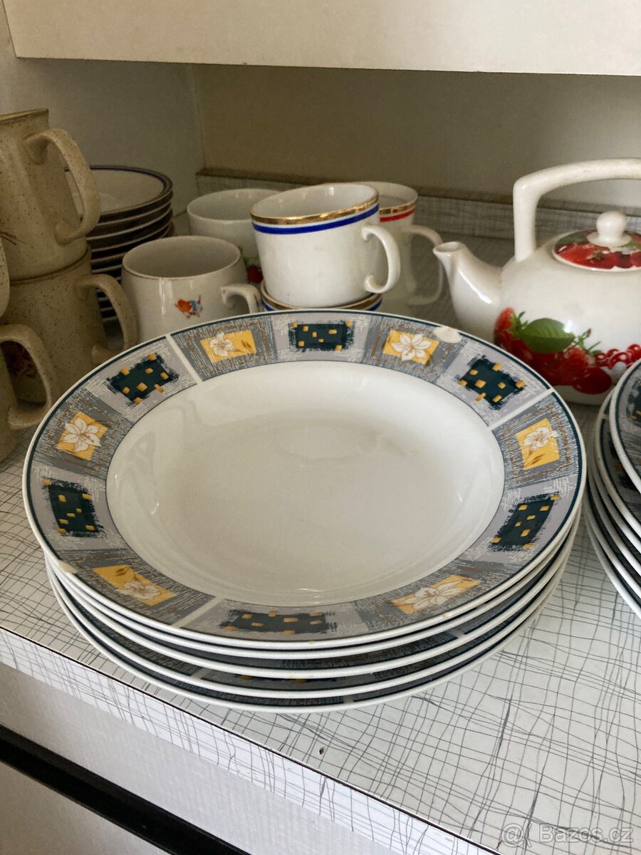 Set různého nádobí - 9
